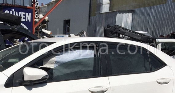 2017 TOYOTA COROLLA 1.3 ÇIKMA SOL TAKIM KAPI CAMI.