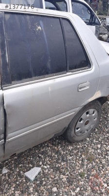 1992 hyundai excel 1.5 karburatörlü çıkma sol arka kapı dolu