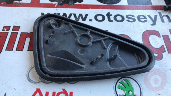 5NA839915 volkswagen tiguan sol arka kapı iç panel ayırıcı