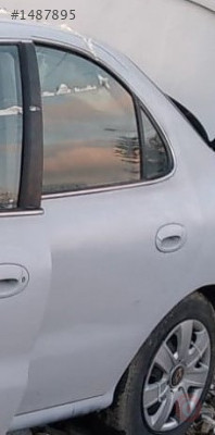 1996 hyundai elantra 1.8 otomatik çıkma sol arka kapı