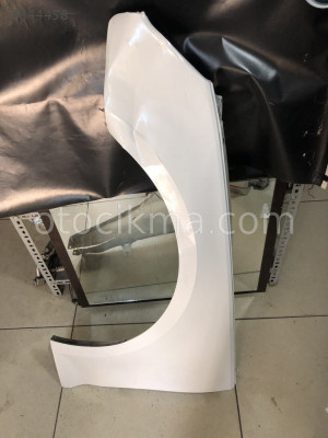 AUDİ A4 SOL ÇAMURLUK ORJINAL ÇIKMA