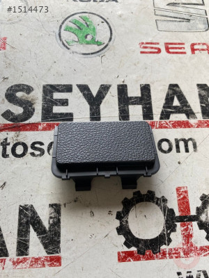 654863440A skoda scala orta konsol arka kaplaması alt kapağı