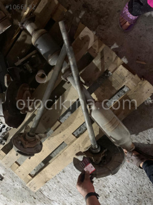 KİA SORENTO ARKA AKS