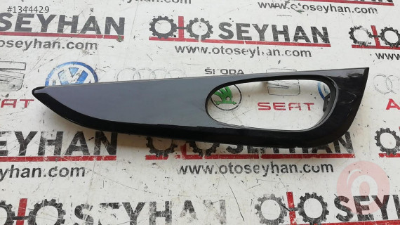 826834EA1AX nissan qashqai j11 sol arka iç açma kolu çıtası