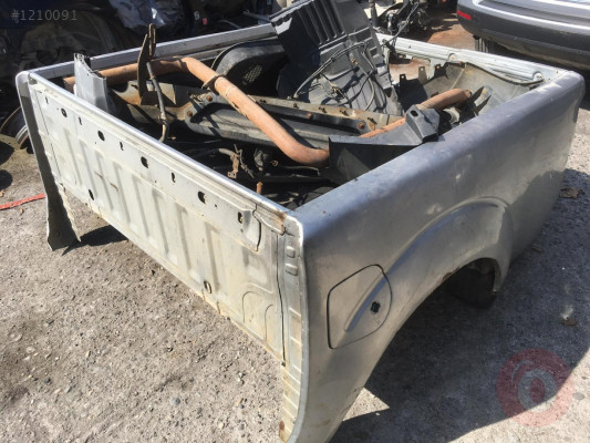 Nissan Navara arka Kasa orjinal çıkma