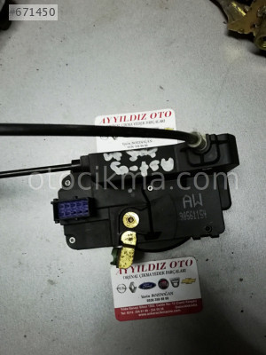 OPEL ASTRA G SAĞ ÖN KAPI KİLİDİ 90561154