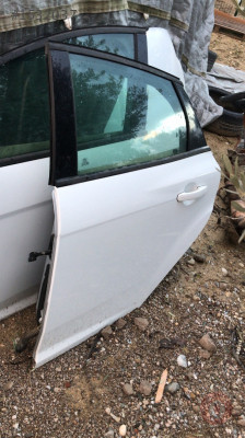 FORD FOCUS SOL ARKA KAPI HATASIZ