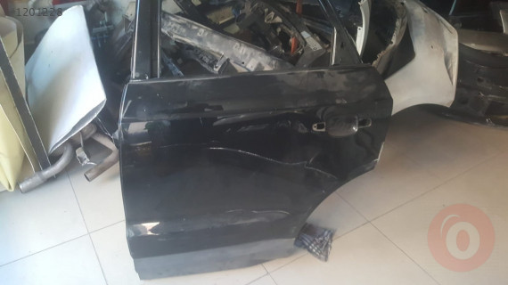 audi q3 sol arka kapı orjinal çıkma parça