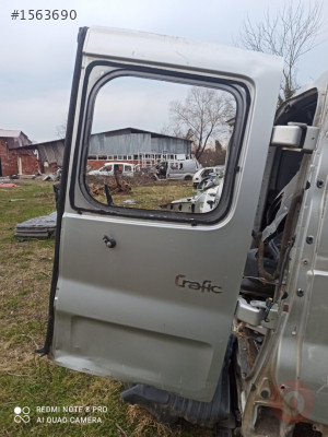 Trafic arka bagaj kapağı sağ