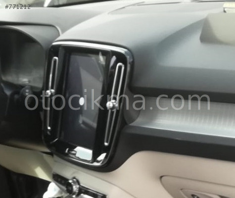 2019 VOLVO XC-40 ÇIKMA YOL BİLGİ EKRANI.