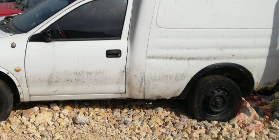 opel combo b çıkma sol marşbiyel.