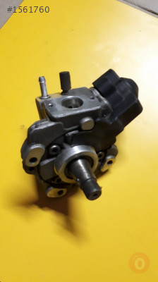 VOLKSWAGEN JETTA MAZOT POMPASI 04B130755F ORJİNAL ÇIKMA PARÇ