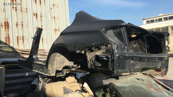 BMW F20 1SERİSİ KESME ARKA ÇAMURLUK