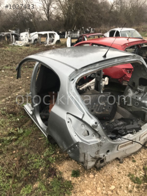 OPEL CORSA D SOL ARKA KESME ÇAMURLUK ÇIKMA PARÇA