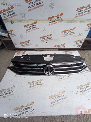 Volkswagen Passat B8 Ön Panjur 2015-2019