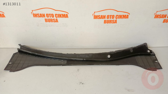 Clio 3 ön cam ızgarası orijinal Çıkma