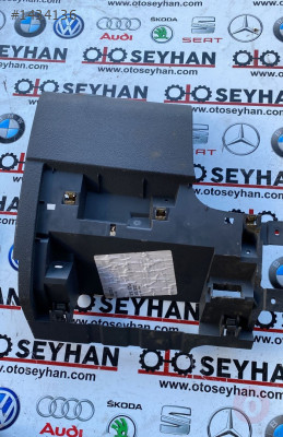 2K1858365 volkswagen caddy direksiyon alt kaplaması sol