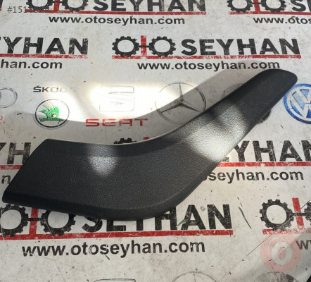 654867197A skoda scala sol arka kapı kartonu iç çekme kolu