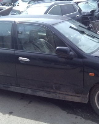 2000 NİSSAN PRİMERA HATASIZ 1.8 SAĞ ÖN KAPI.
