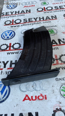 51457034132 bmw 5.20 5.30 5.25 E60 göğüs bardak tutucu
