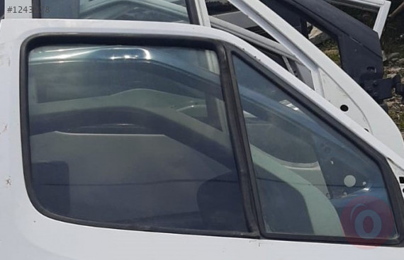 mercedes sprinter 412 çıkma sağ ön kapı camı
