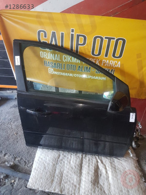 Ford Focus Sağ Arka Kapı Siyah Hatasız Orjinal Çıkma