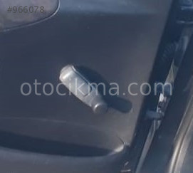 2009 peugeot 207 1.4 benzinli çıkma sol arka kapı cam kolu