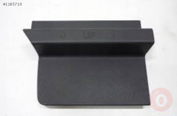 VW GOLF7 13-17 BAGAJ DÖŞEMESİ KAPAĞI SAĞ 5G6867462 82V