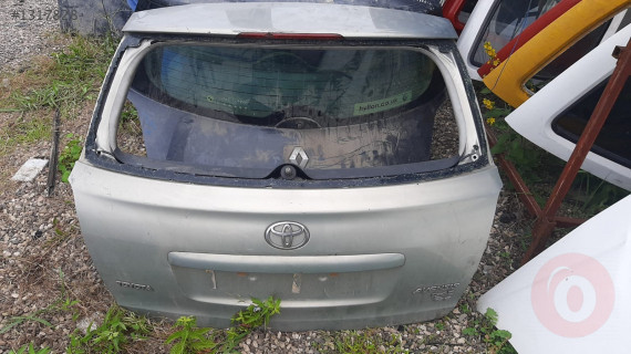 toyota avensis çıkma bagaj kapağı