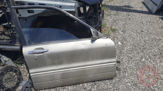 mitsubishi galant çıkma sağ ön kapı