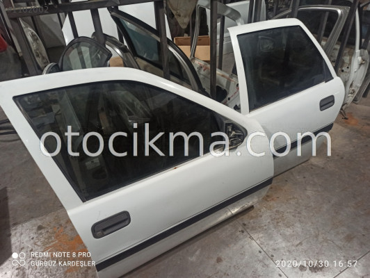 Opel Vectra çıkma orijinal kapı