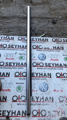 5N0839476D tiguan 2012 sağ arka dış sıyırıcı fitil nikelajlı