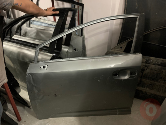 TOYOTA AVENSİS ÇIKMA ORJİNAL SOL ÖN KAPI 2015-18