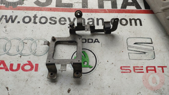 1T1906279A vw caddy selenoid valfi kara kutu bağlantı demiri