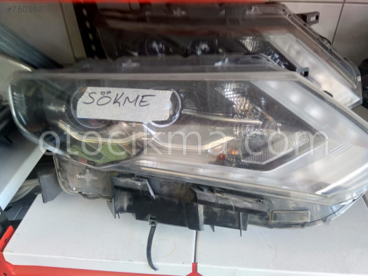 NİSSAN X-TRAİL T32 2018 SAĞ  ÖN FAR  ÇIKMA SÖKME YEDEK PARÇA