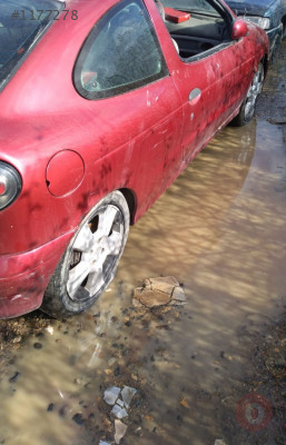 2002 model renault megane 1 coupe çıkma sağ yan marşbiyel