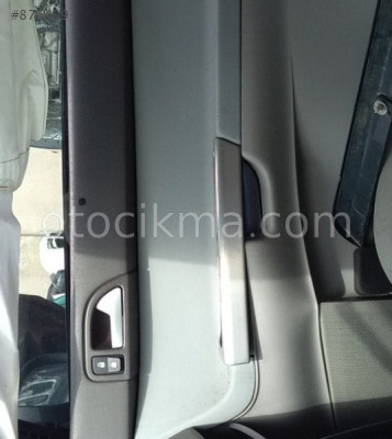 2007 VOLVO S40 HATASIZ ÖN KAPI KOLÇAĞI.