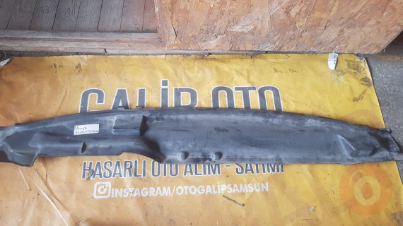 Ford Focus Ön Cam Alt Plastik Hatasız Orjinal Çıkma
