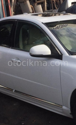 VOLVO S80 SAĞ ÖN KAPI ORİJİNAL.