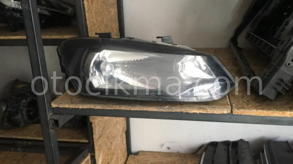 VOLKSWAGEN POLO SAG FAR