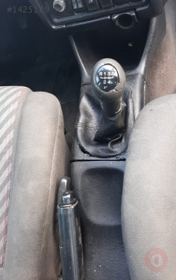1998 model seat ibiza 2.0 gti çıkma vites konsolu