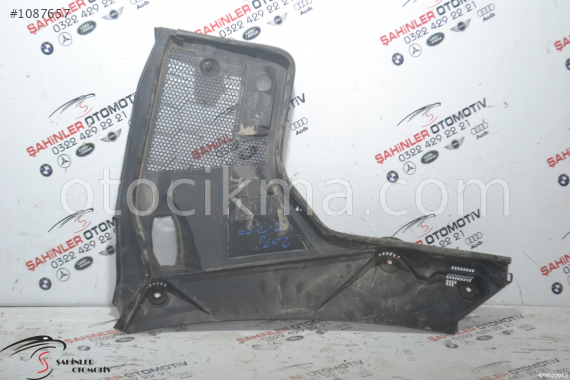 MERCEDES C SERİSİ A205 W205 SOL ÖN IZGARALAR