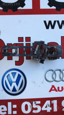 8A61-A224A36 ford fiesta 2011 sağ arka kapı açma kolu braket