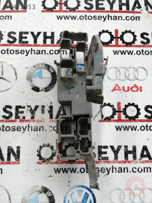 Toyota carina 1998 fiş soketi yuvası