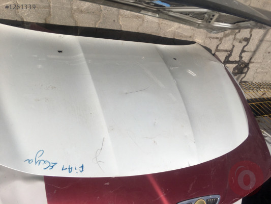 Fiat egea çıkma beyaz renkte ön kaput