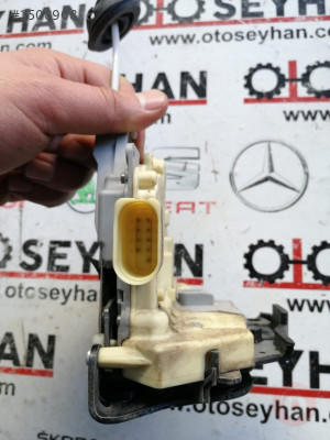 4F1837015E audi a3 2008 sol ön kapı kilidi