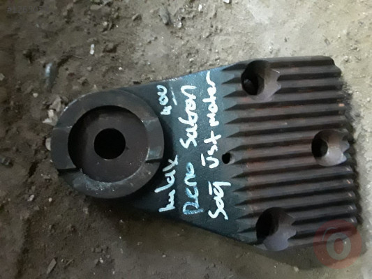 ÇIKMA RENAULT SAFRANE SAĞ ÜST MOTOR KULAK
