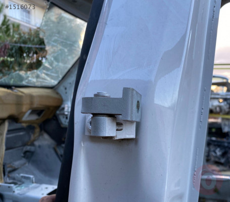 volkswagen tiguan 2012 sol arka kapı üst menteşesi