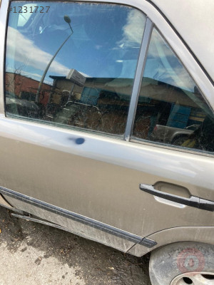 MERCEDES W124 ORJİNAL TEMİZ SOL ÖN SAĞ ÖN ARKA KAPI TAKIMI