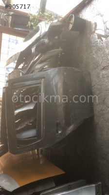 DACİA SENDERO SAG ARKA KAPI VE DİGER TÜM ÇIKMA PARÇALAR